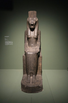 古埃及赛克荷迈特女神像