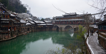 凤凰古城雪景