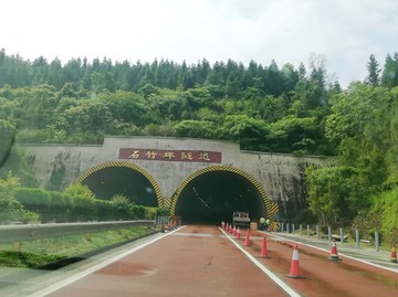 高速路隧道