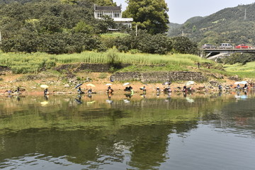 新安江山水画