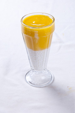 芒果冰淇淋杯