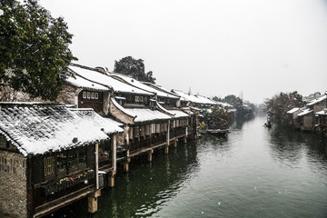 冬季下雪乌镇