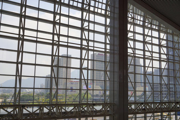 玻璃幕墙外的温州义乌国际商贸城