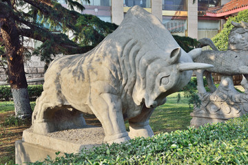 华西村 牛雕塑