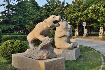 华西村雕塑