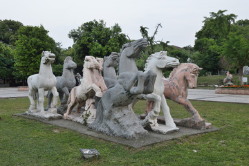 华西村雕塑 马雕塑