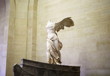 卢浮宫萨莫特拉斯的胜利女神