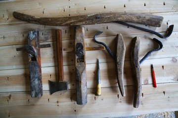 古老工具