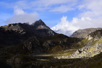 高原群山