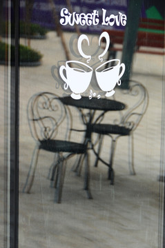 咖啡厅的橱窗
