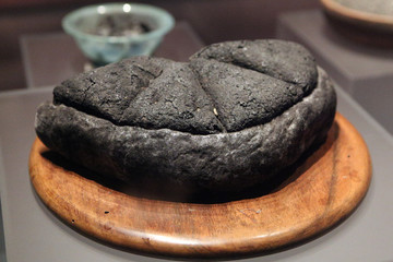 庞贝出土文物 烧焦的面包