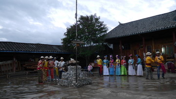 少数民族舞蹈