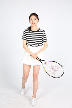 年轻网球运动美女
