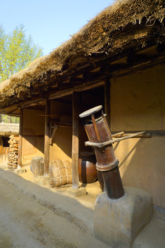 韩国中部地区民房 农户炉灶烟囱