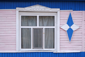 木屋民居 俄式窗户