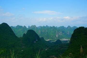 群山峰