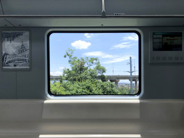 昆明地铁窗外景色