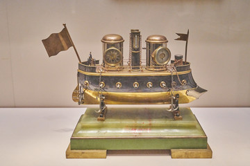 铜镀金轮船模型表