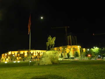 阿尔巴尼亚首都地拉那夜景