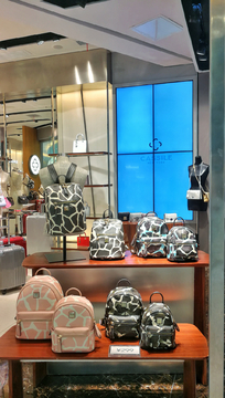 包包展示橱窗