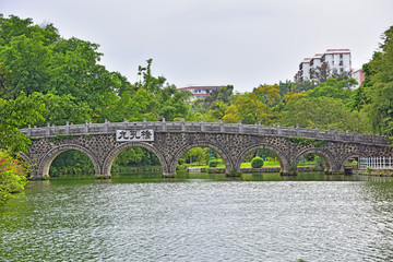 九孔桥