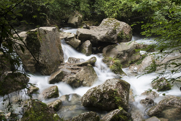 青城山五龙沟瀑布