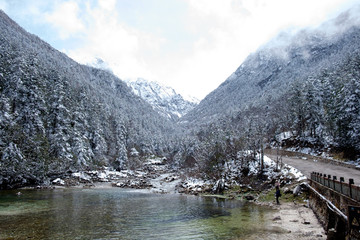 雪山