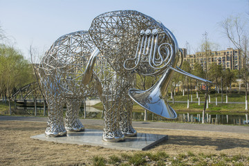 芜湖雕塑公园 大象与喇叭