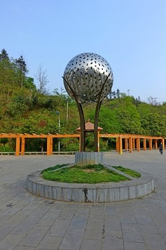 金属球 雕塑