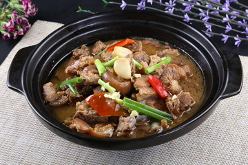 羊肉煲
