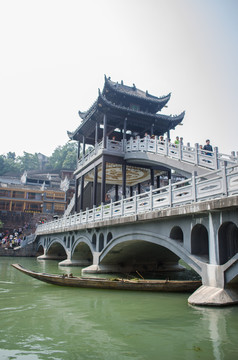 凤凰古城