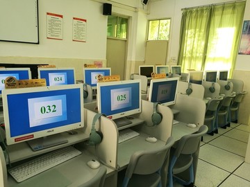 现代计算机电脑教室电子阅览室