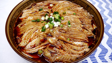 红油鸡片