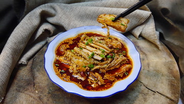 红油鸡片