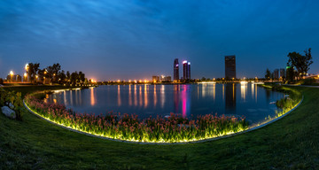 天府新区天府公园秦皇湖夜景全景