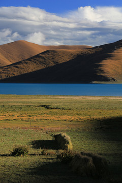 高山丘壑 羊湖