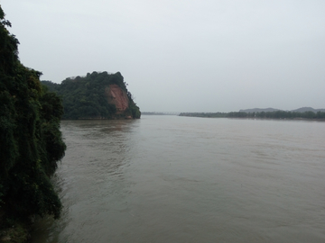 乐山河流风景