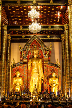 泰国清迈契迪龙寺佛像