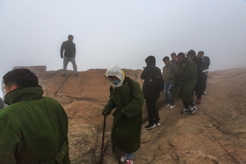 没有日出的泰山