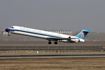 麦道飞机起飞 中国南方航空