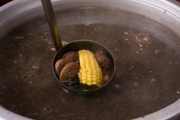 菌菇玉米面筋汤