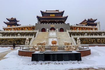 雪中卧佛寺