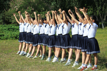 美少女 小学生 毕业照