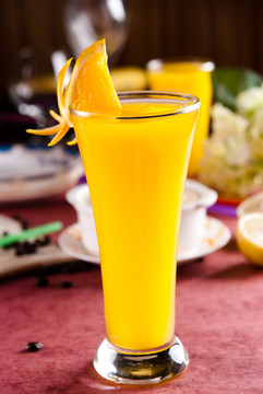 现榨柳橙汁