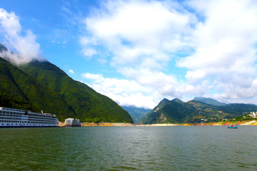 山峡