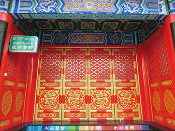 中式雕花仿古大门