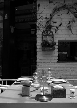 餐厅黑白图片