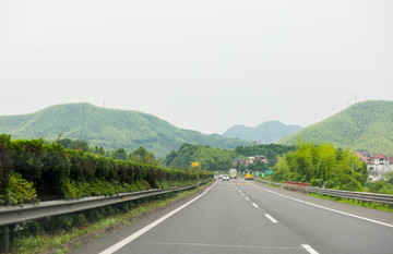 高速公路 环境优美的公路 高速