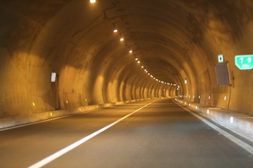 隧道光线
