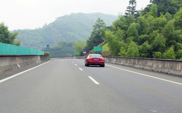 马路 高速公路